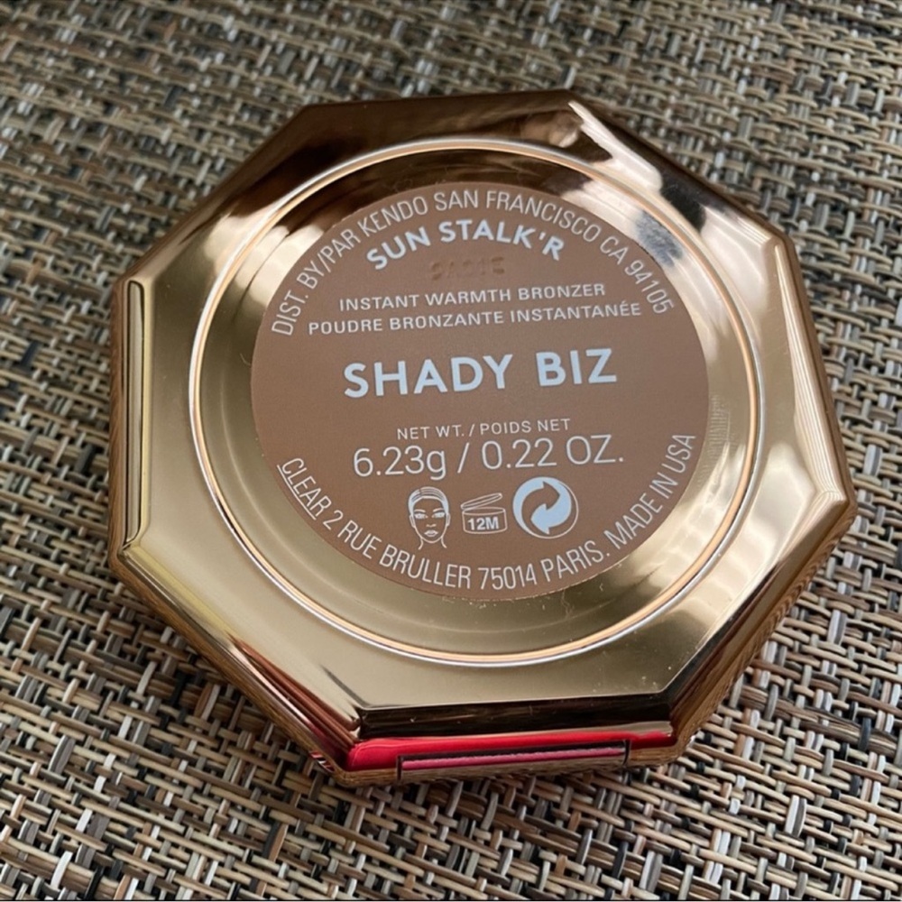 Fenty Beauty Bronzer in Shady Biz - Picture 3 of 3